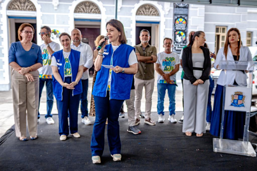 PREFEITA EMÍLIA CORRÊA LANÇA PROJETO POP RUA AJU E AMPLIA ATENDIMENTO À ...